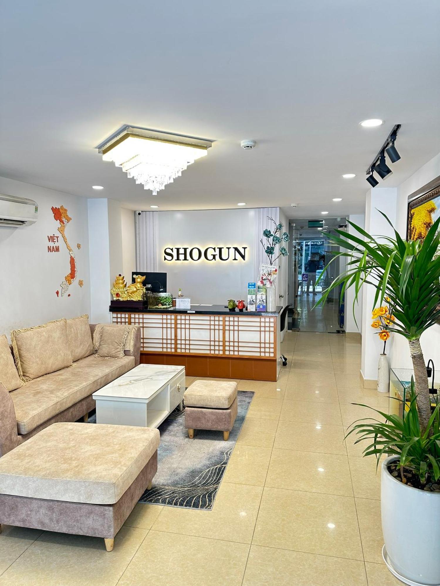 Shogun Hotel Хошимин Екстериор снимка